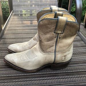 Frye’s Bootie